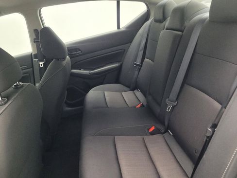 Used 2024 Nissan Altima 2.5 SV image 18