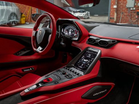 Used 2022 Lamborghini Aventador Countach AWD/4WD image 43