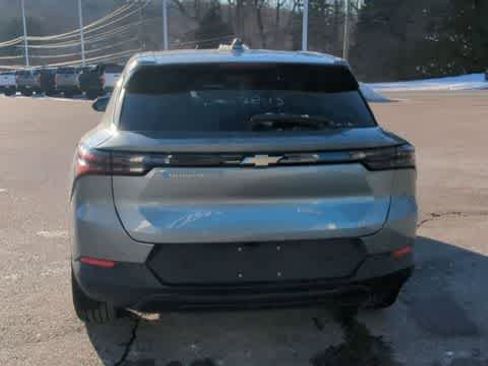 New 2026 Chevrolet Equinox EV LT image 7