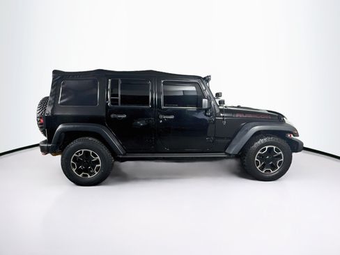 Used 2014 Jeep Wrangler Unlimited Rubicon AWD/4WD image 2