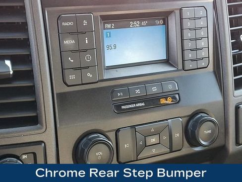 Used 2022 Ford F250 XL w/ Power Equipment Group image 19