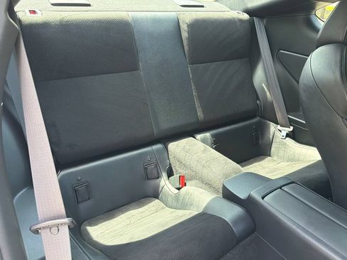 Used 2023 Toyota GR86 Premium w/ ALL Weather Mat Package (TMS) RWD image 12