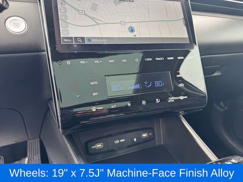 Used 2024 Hyundai Tucson Limited image 29