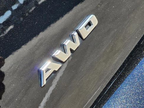 Used 2022 Cadillac XT4 Sport w/ Enhanced Visibility Package image 9