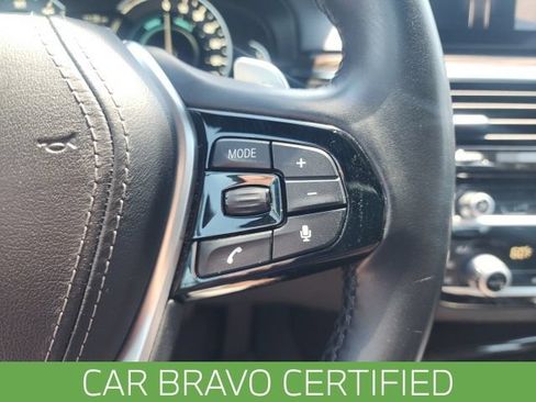 Used 2019 BMW 530e RWD image 33