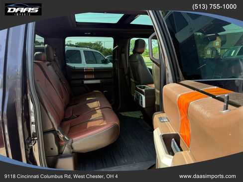 Used 2018 Ford F150 King Ranch w/ Equipment Group 601A Luxury AWD/4WD image 39
