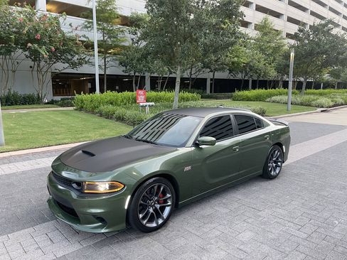Used 2022 Dodge Charger Scat Pack w/ Plus Group RWD image 16