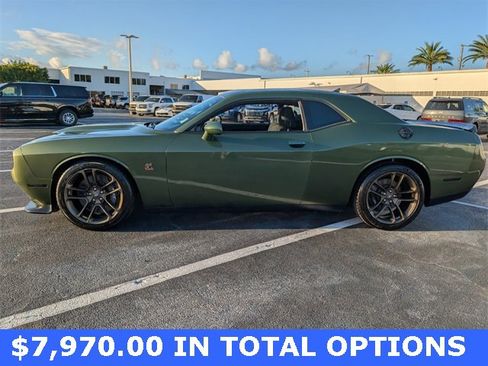 Used 2022 Dodge Challenger R/T Scat Pack w/ Dynamics Package image 4