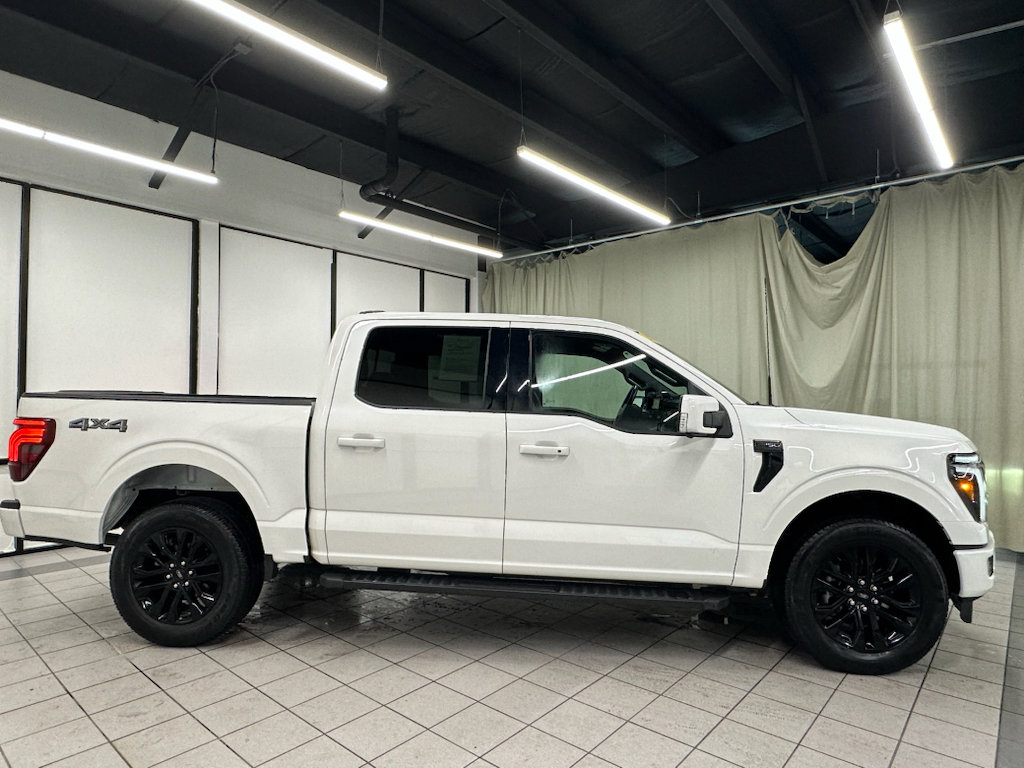 Used 2024 Ford F150 Lariat AWD/4WD image 3