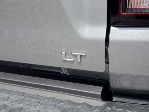 Used 2024 Chevrolet Colorado LT w/ LT Convenience Package III RWD image 38