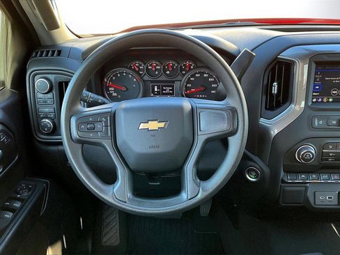 Used 2022 Chevrolet Silverado 1500 Custom image 11