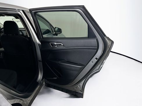 Used 2024 Kia Sportage LX image 29