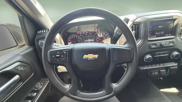 Used 2025 Chevrolet Silverado 1500 Custom AWD/4WD image 9