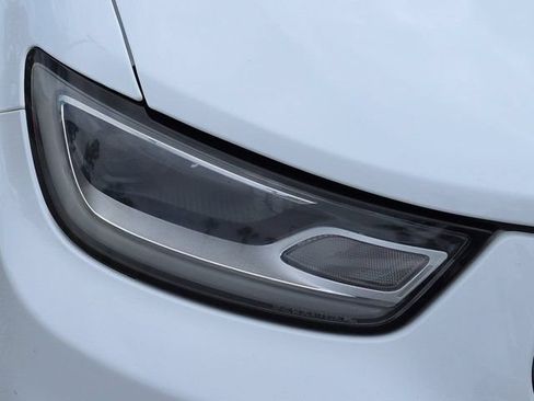Used 2021 Chrysler Pacifica Pinnacle AWD/4WD image 10