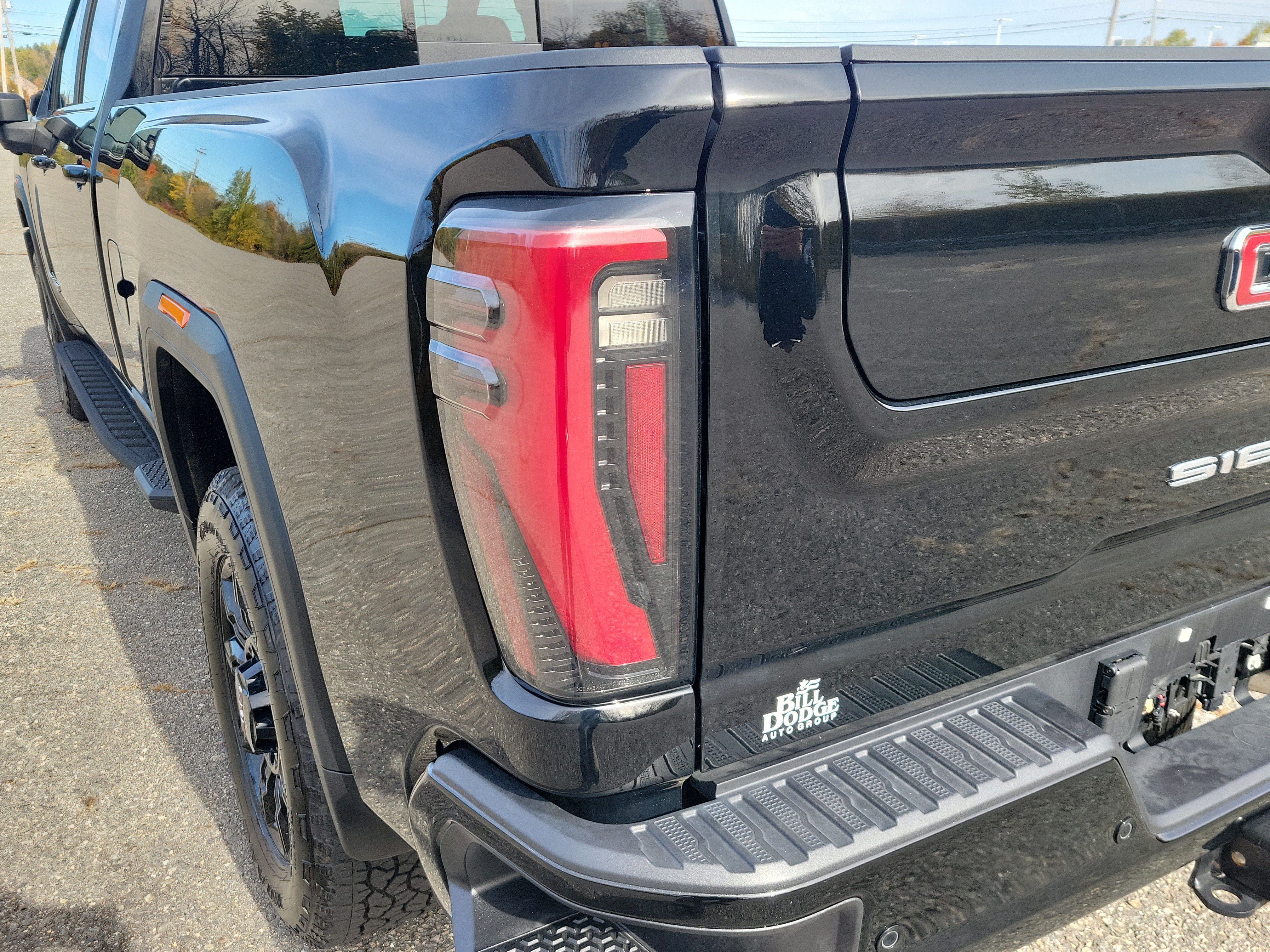 Used 2026 GMC Sierra 2500 AT4 w/ AT4 Premium Plus Package AWD/4WD image 11