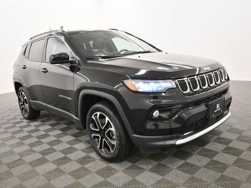 Used 2023 Jeep Compass Limited image 10
