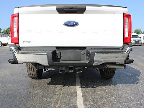 Used 2024 Ford F250 XL w/ XL Chrome Package RWD image 13