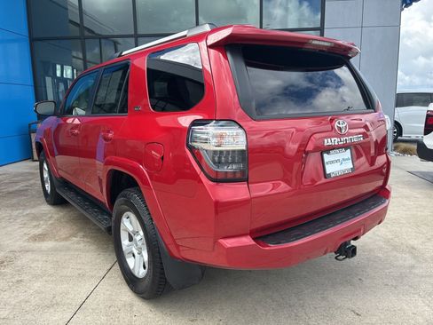 Used 2023 Toyota 4Runner SR5 Premium w/ Moonroof Package AWD/4WD image 7