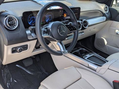 Certified 2024 Mercedes-Benz EQB 300 4MATIC image 10