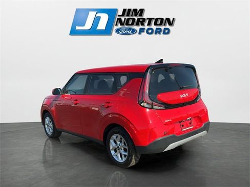 Used 2024 Kia Soul LX w/ Option Group 015 image 5
