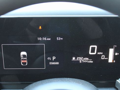 Used 2025 Nissan Kicks SV image 9