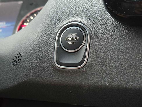 Used 2025 Mercedes-Benz Sprinter 2500 image 37