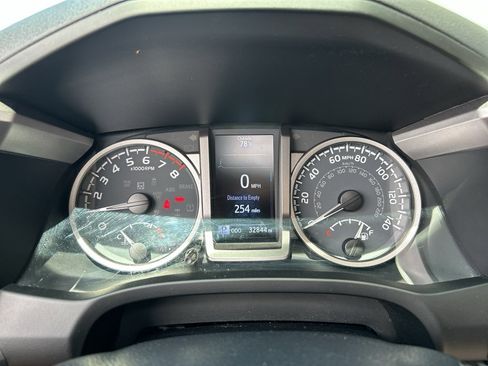 Used 2021 Toyota Tacoma Limited AWD/4WD image 24