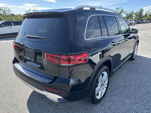 Used 2021 Mercedes-Benz GLB 250 image 6