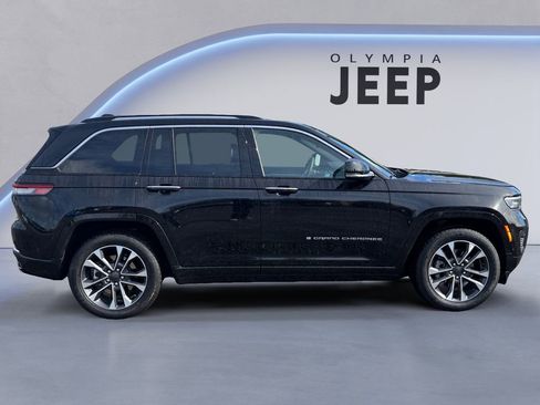 Used 2024 Jeep Grand Cherokee Overland w/ Luxury Tech Group IV image 8