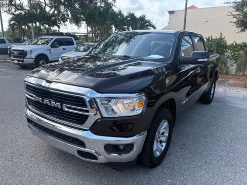 Used 2019 RAM 1500 Big Horn RWD image 3