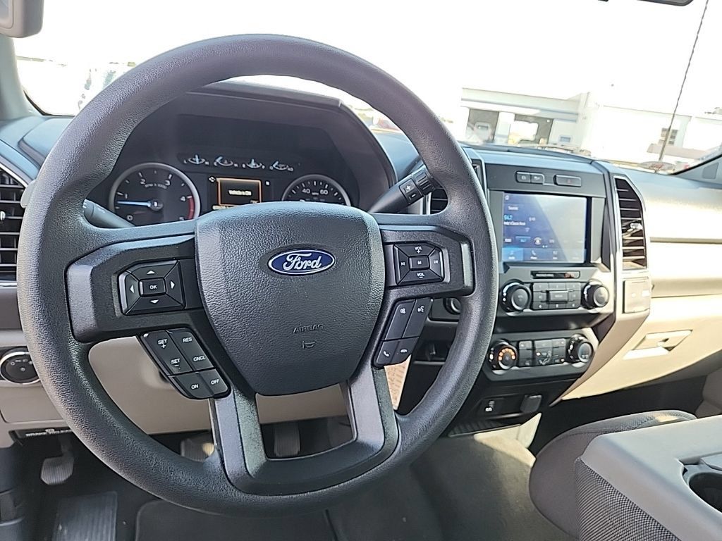 Used 2022 Ford F350 XLT AWD/4WD image 11
