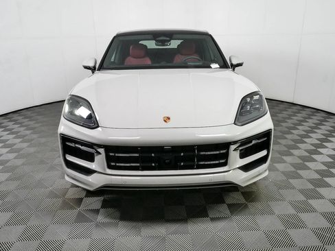 New 2026 Porsche Cayenne GTS AWD/4WD image 38