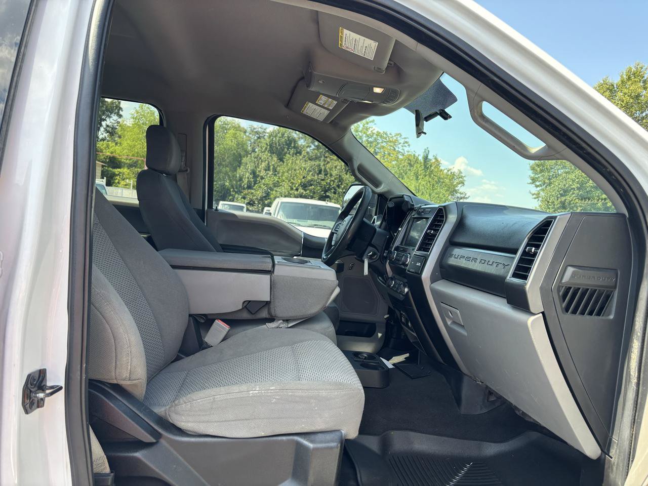 Used 2019 Ford F250 XLT w/ Snow Plow Prep Package AWD/4WD image 12