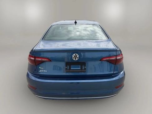 Used 2021 Volkswagen Jetta SE FWD image 6