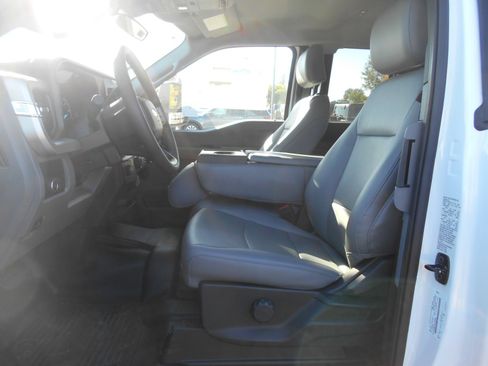 Used 2024 Ford F550 2WD SuperCab Super Duty image 6