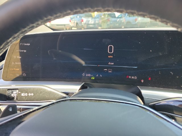 Used 2024 Cadillac Lyriq Sport AWD/4WD image 27