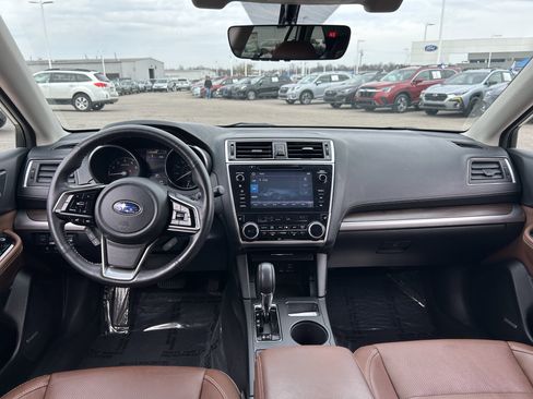 Used 2019 Subaru Outback 3.6R Touring w/ Popular Package #3A image 9