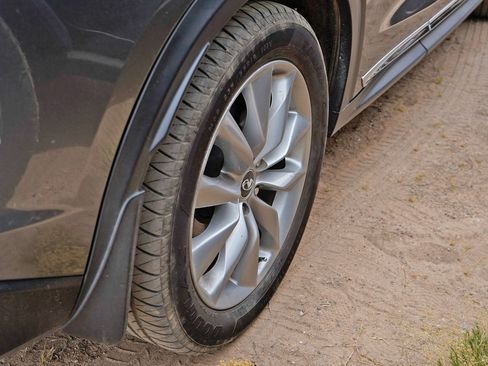 Used 2019 INFINITI QX50 Essential w/ Proactive Package image 5