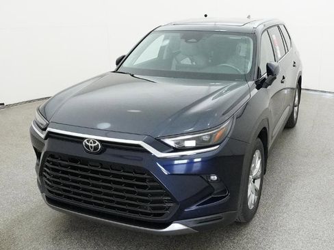 New 2026 Toyota Grand Highlander Limited image 5