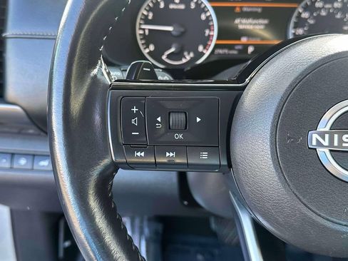 Used 2023 Nissan Pathfinder SL w/ Lighting Package (N92) AWD/4WD image 22