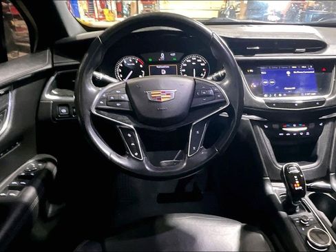 Used 2020 Cadillac XT5 Premium Luxury image 5