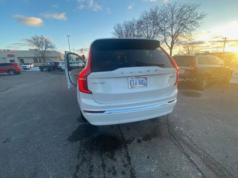 Used 2023 Volvo XC90 B6 Ultimate image 3