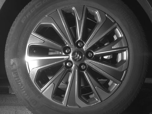 Used 2024 Buick Envision Preferred image 13