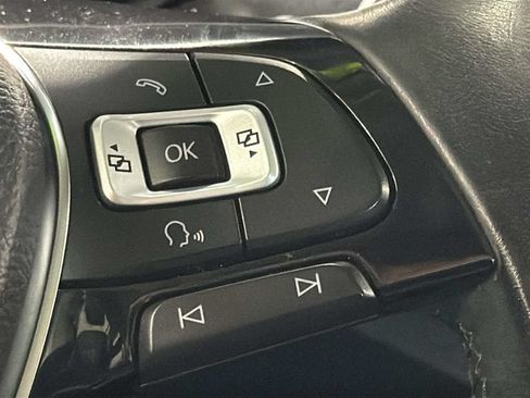 Used 2018 Volkswagen Atlas SEL Premium AWD/4WD image 23