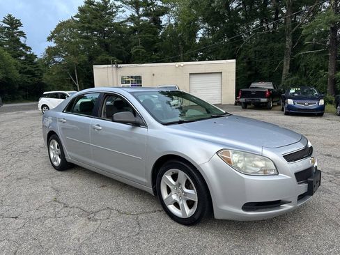 Used 2010 Chevrolet Malibu LS FWD image 6