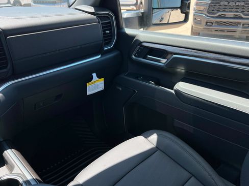 New 2026 Chevrolet Silverado 2500 LTZ w/ LTZ Plus Package AWD/4WD image 11