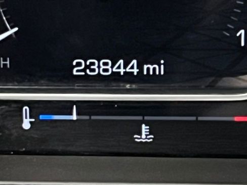 Used 2025 GMC Sierra 1500 AT4 image 27