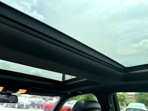 Used 2014 Mercedes-Benz E 350 Sedan w/ Premium 1 Package image 26