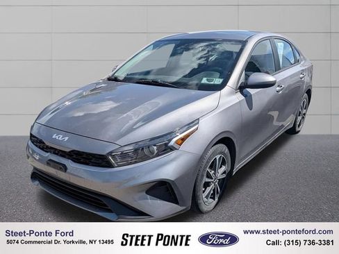 Used 2023 Kia Forte LXS FWD image 1