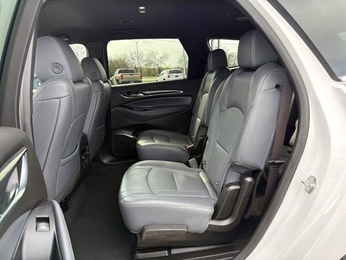 Used 2024 Buick Enclave Premium image 22